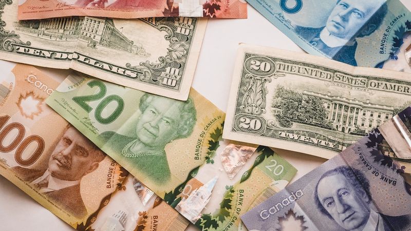 Outrageous Executive Compensation: Interim Hydro-Québec CEO Rakes in $575,000 Salaryexecutivecompensation,Hydro-Québec,CEO,salary