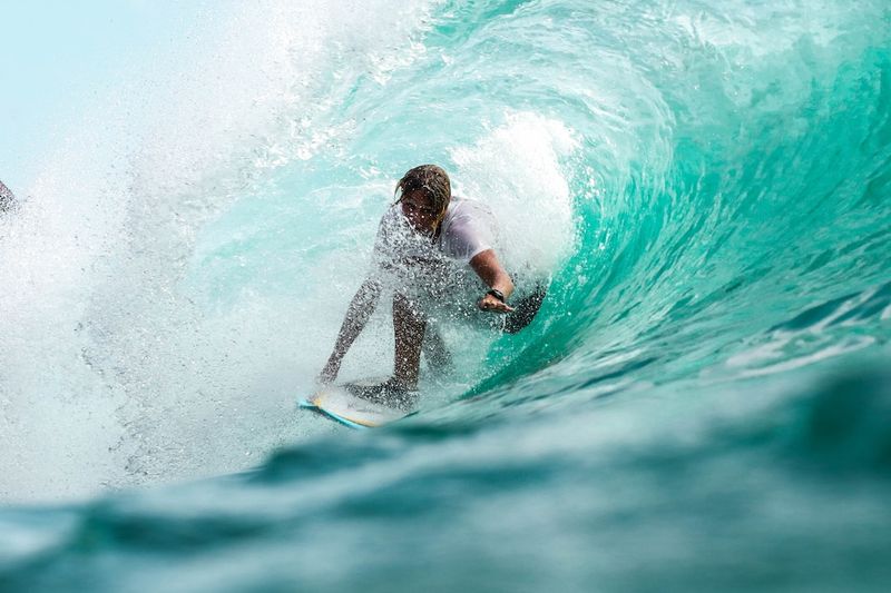 Tragedy Strikes the Surfing Community: Mikala Jones, Renowned Pro Surfer, Passes Away at 44surfing,tragedy,MikalaJones,prosurfer,community