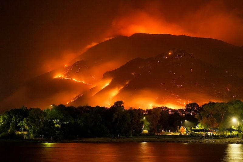 Osoyoos Wildfire: Battle Against the Blaze Intensifies as Evacuations Soar to Over 700wildfire,Osoyoos,battle,blaze,evacuations