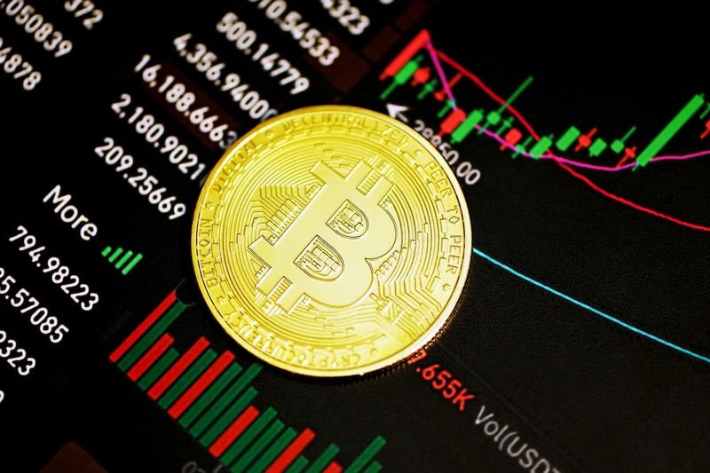 Bitcoin’s Value Plunge Continues, Shrinking by Almost 8%bitcoin,cryptocurrency,valueplunge,market,price,volatility