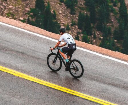 Canadian Cyclist De Lie Wins Grand Prix de Québec in Thrilling Finishsports,cycling,Canada,GrandPrixdeQuébec,DeLie,thrillingfinish