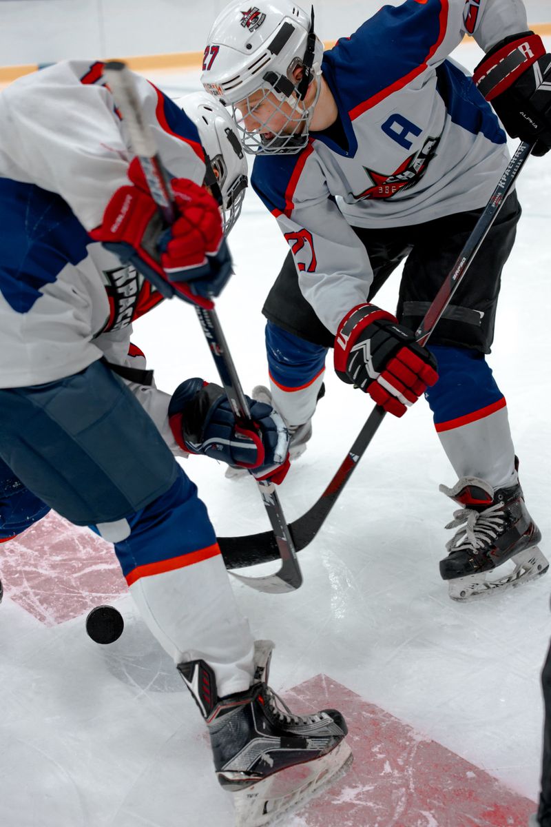 Battle of the North: Projected Lineup Showdown between Oilers and Jetssports,hockey,NHL,EdmontonOilers,WinnipegJets,projectedlineup,showdown